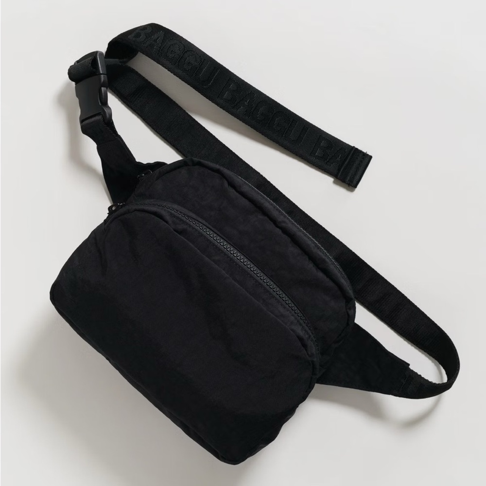 BAGGU Fanny Pack in Black